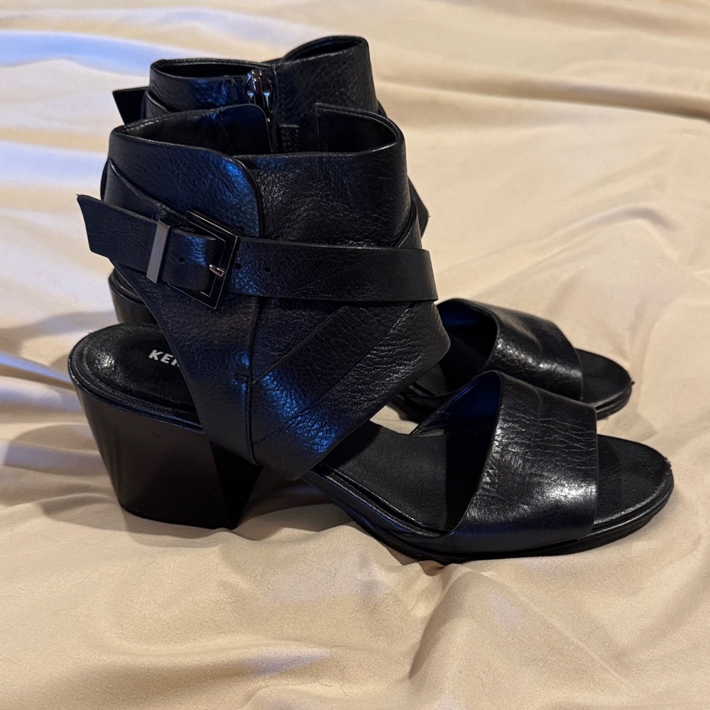 Kenneth Cole Black Strappy Heeled Sandals
